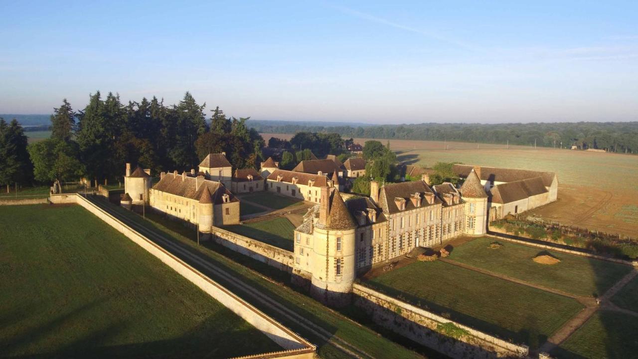 Chateau De La Riviere Pontgouin Esterno foto